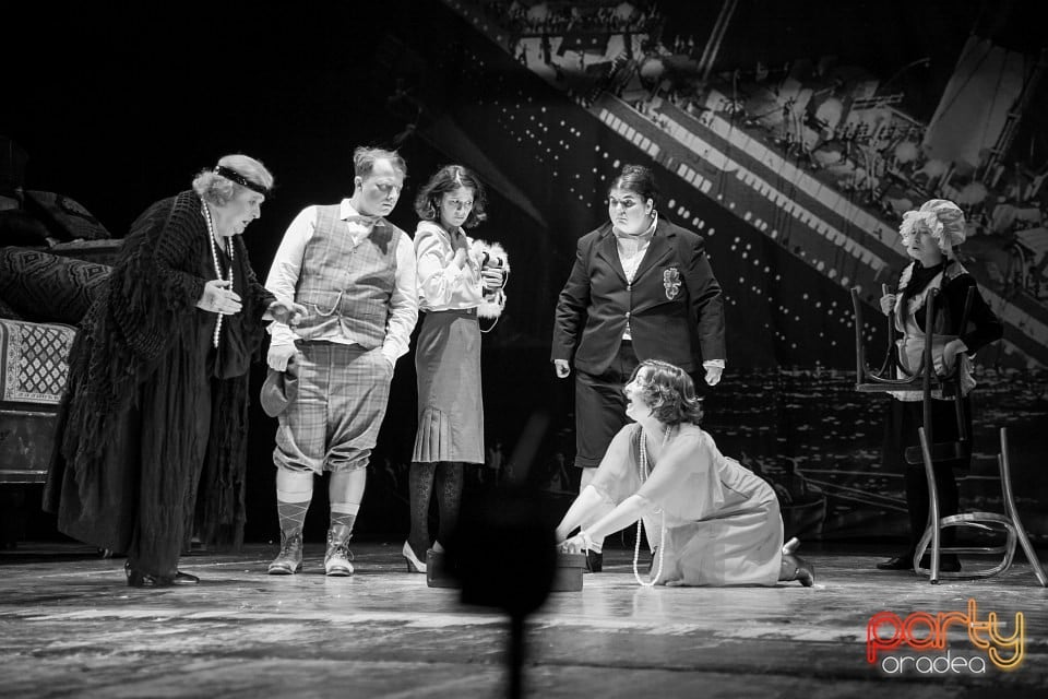 Titanic Vals, Teatrul Regina Maria