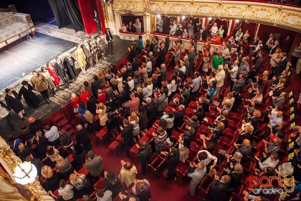 Titanic Vals, Teatrul Regina Maria