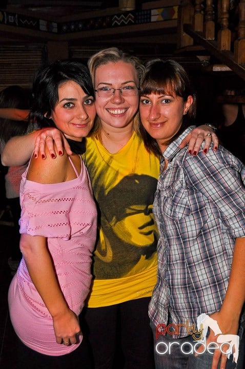 Tribal Pop Party, Zulu Caffe