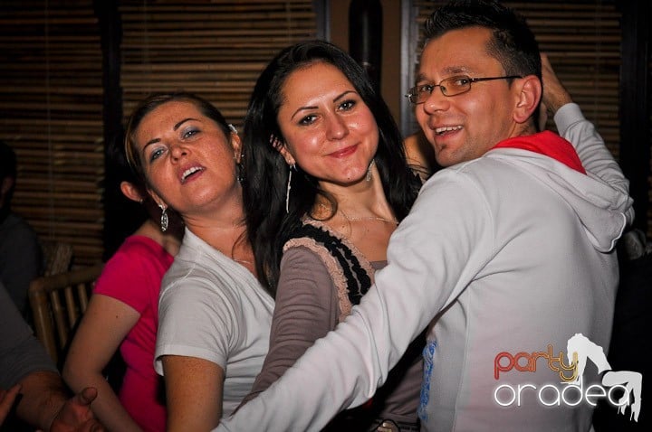 Tribal Pop Party, Zulu Caffe