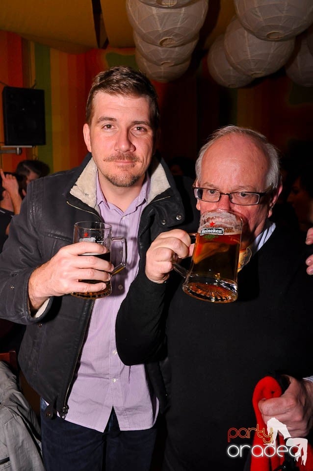 Un nou party în Juice, Juice