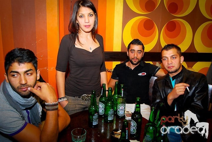 Un nou party în Juice, Juice