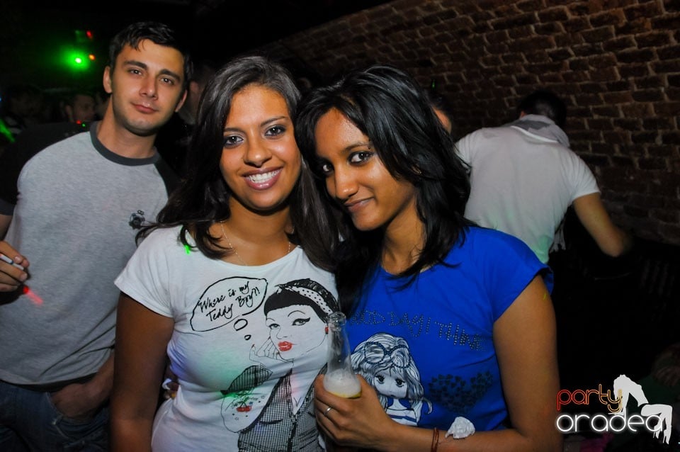 Un nou party marca Escape, 