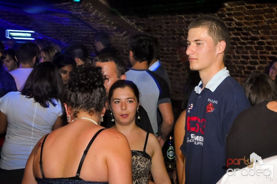 Un nou party marca Escape, 