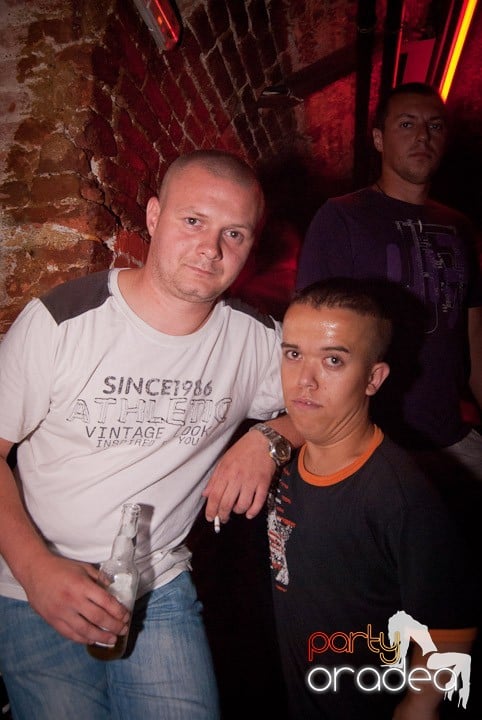 Un nou party marca Escape, 