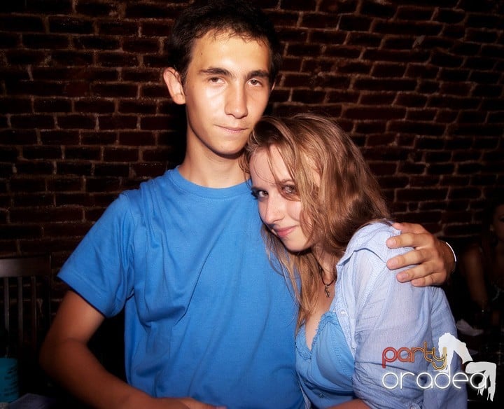 Un nou party marca Escape, 