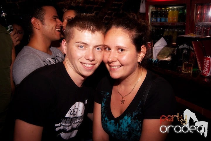 Un nou party marca Escape, 