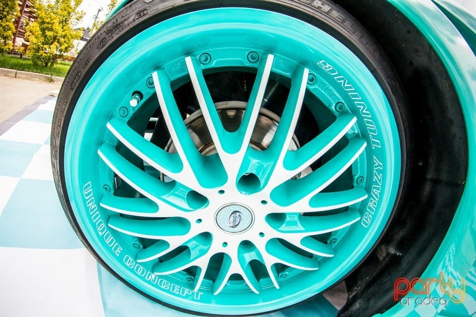 Unique Concept, Crazy Tuning