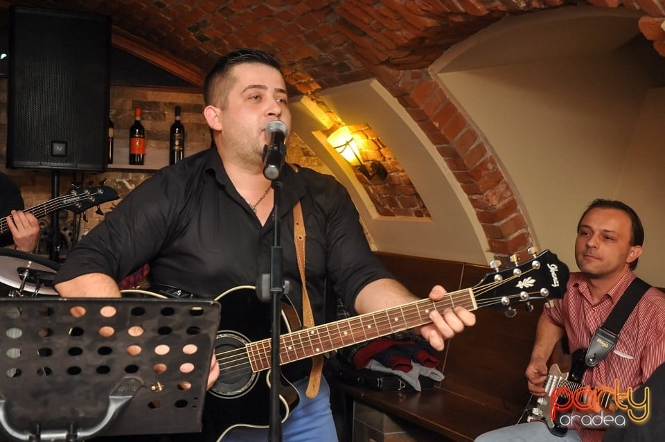 Valentine's Day cu Trupa West, Cocoşelul Nebun