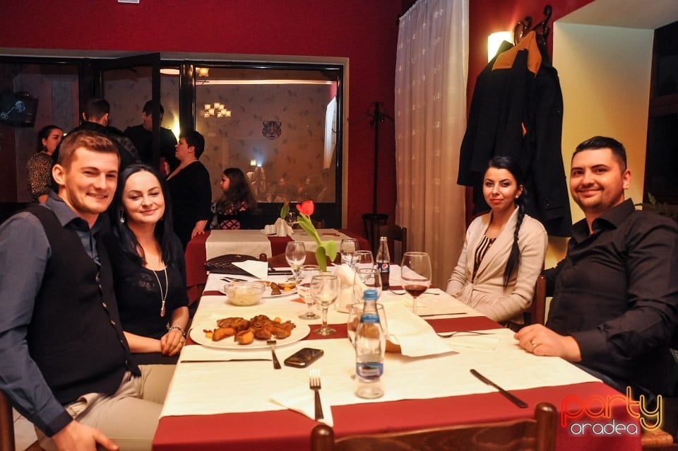 Valentine's Day cu Trupa West, Cocoşelul Nebun