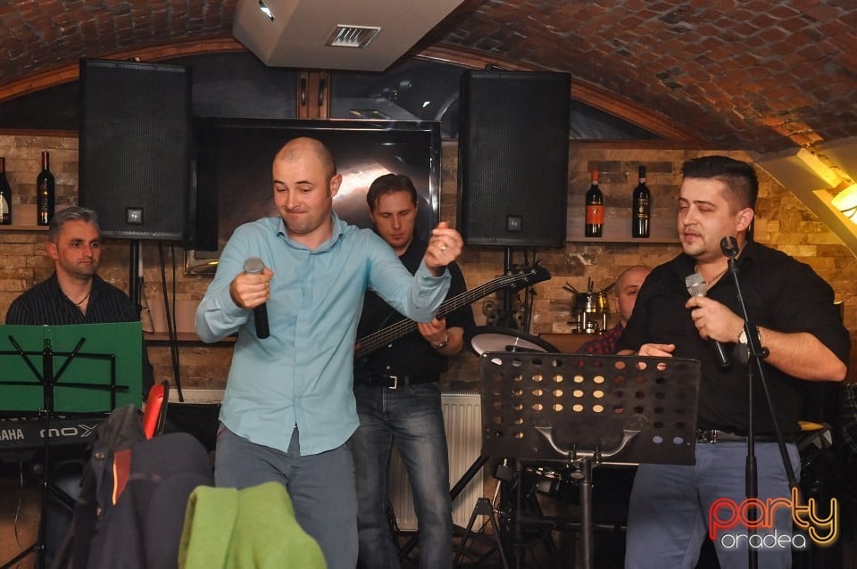 Valentine's Day cu Trupa West, Cocoşelul Nebun