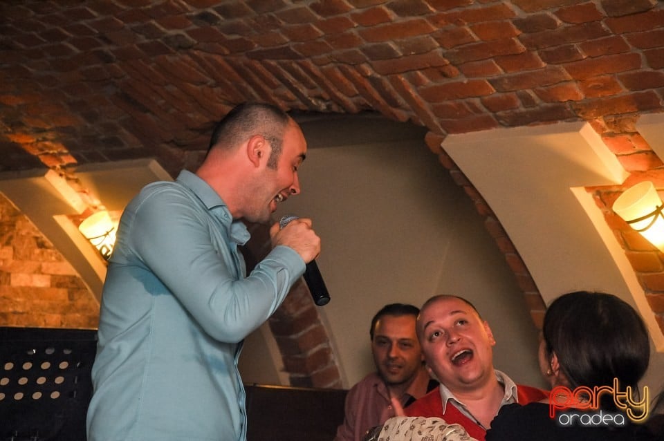Valentine's Day cu Trupa West, Cocoşelul Nebun