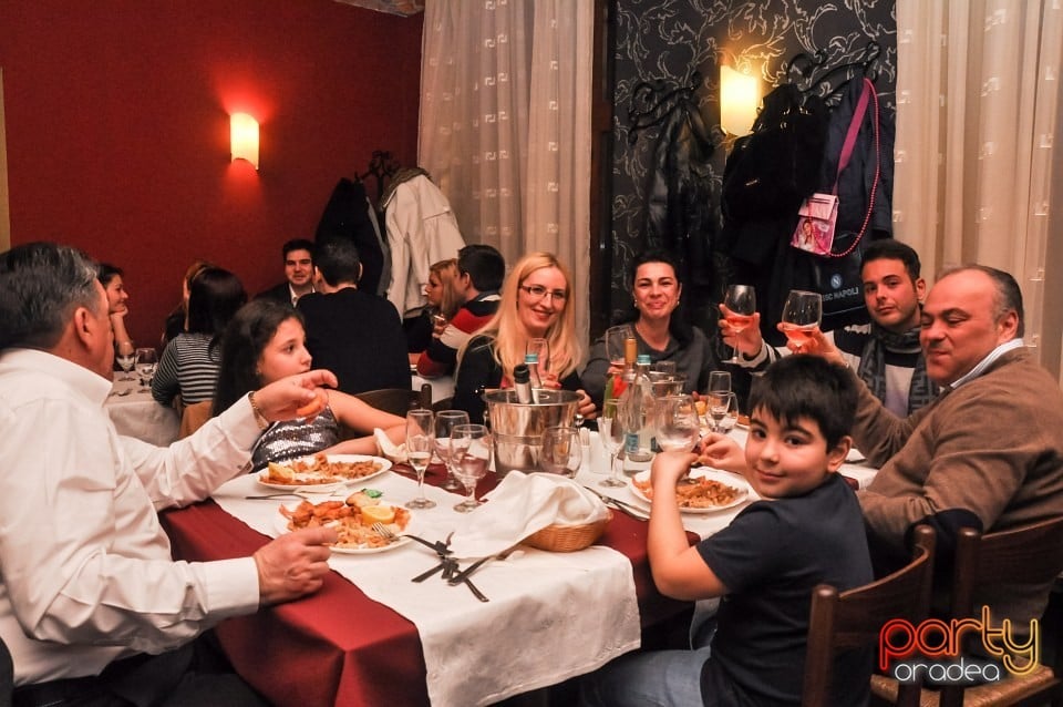 Valentine's Day cu Trupa West, Cocoşelul Nebun