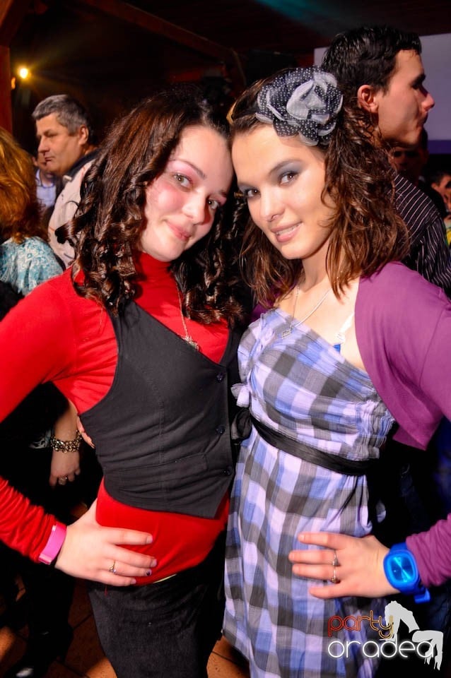 Valentine's Day Party în Faház, 