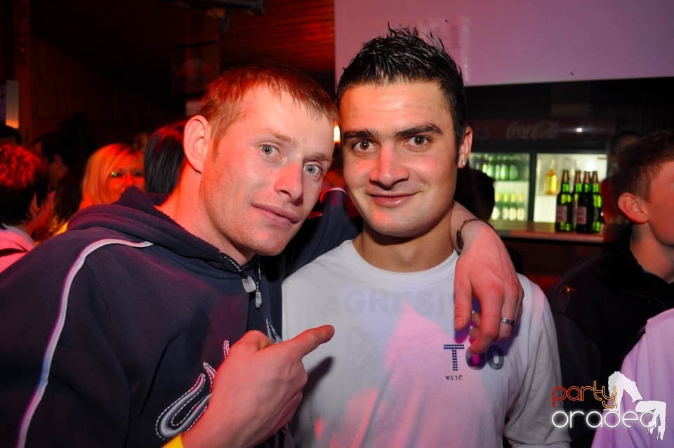 Valentine's Day Party în Faház, 