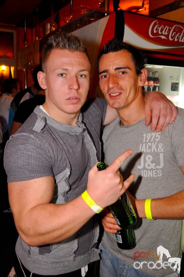 Valentine's Day Party în Faház, 