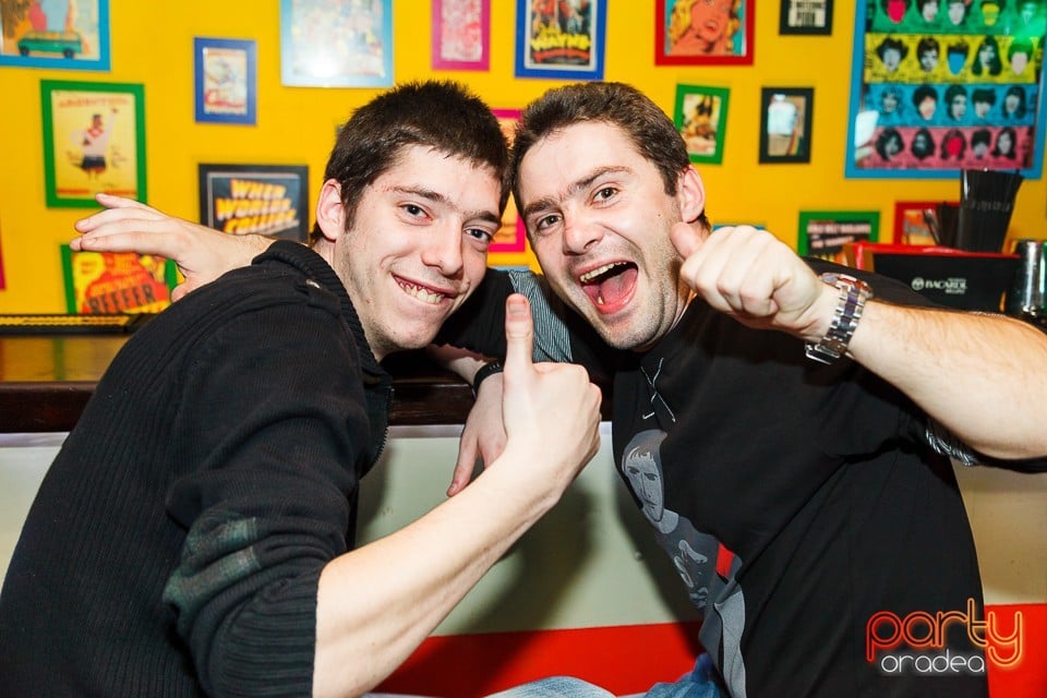 Valentine's Day Party în Yellow, 