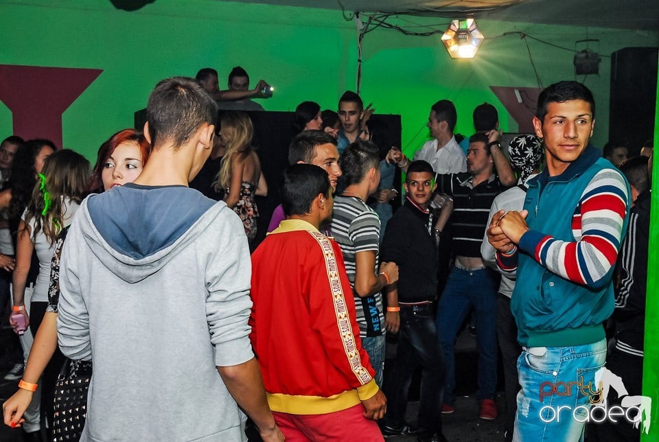 Vine party, Royal Party House