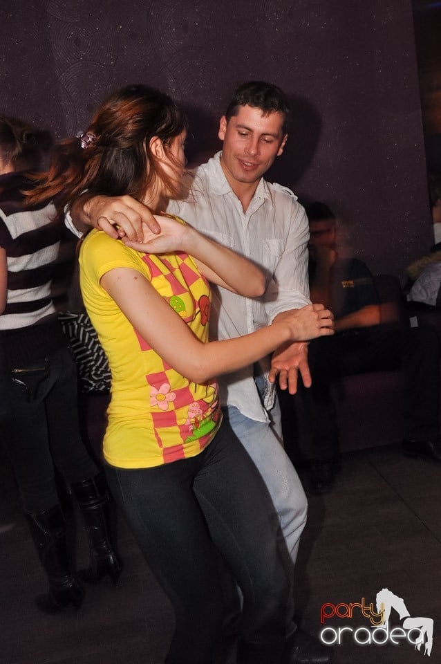 Vineri dansăm în Blondy's, 