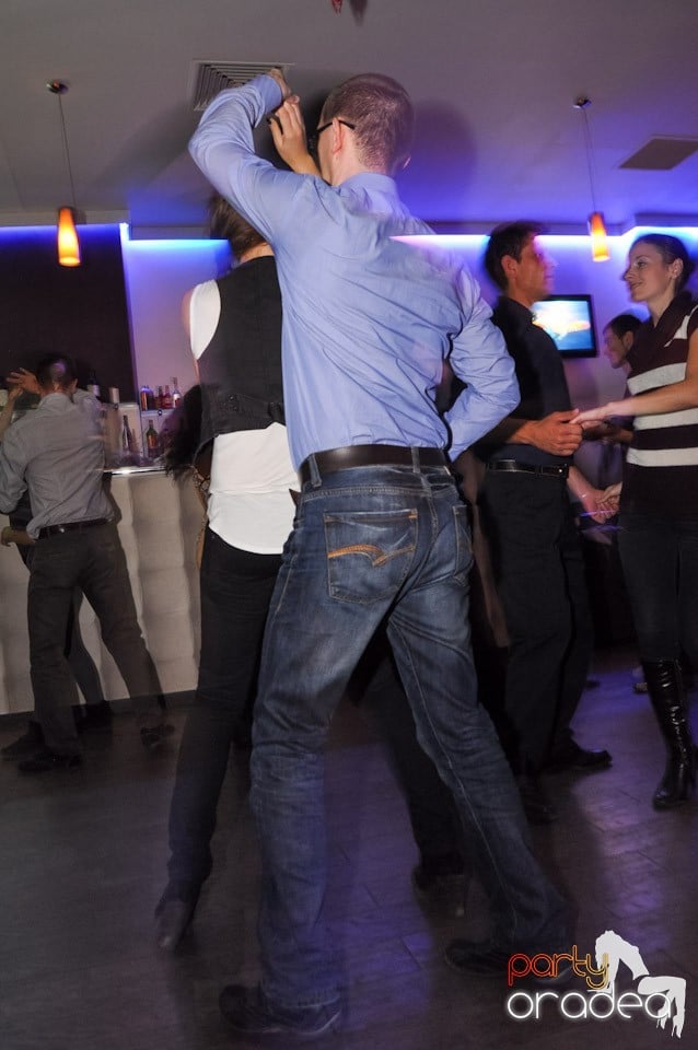 Vineri dansăm în Blondy's, 