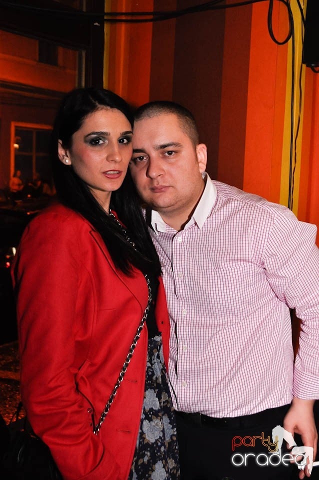 Vineri e party în Juice, Juice