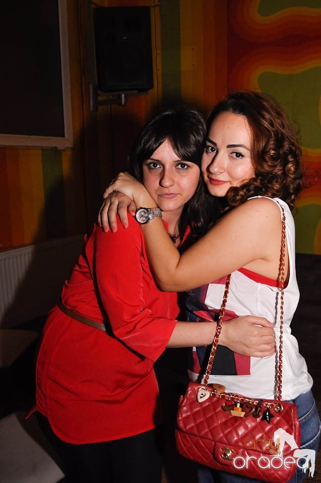 Vineri e party în Juice, Juice