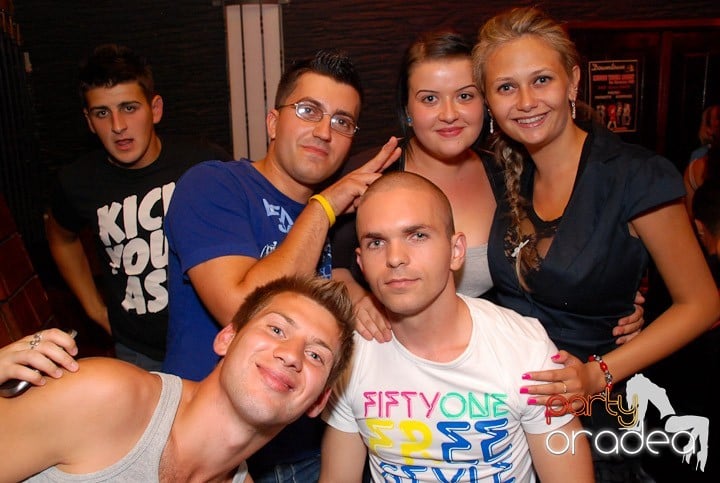 Vineri în Downtown, 