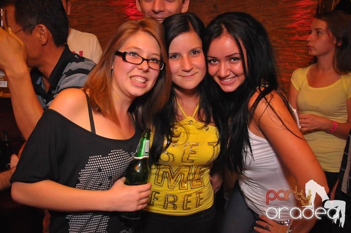 Vineri în Downtown, 