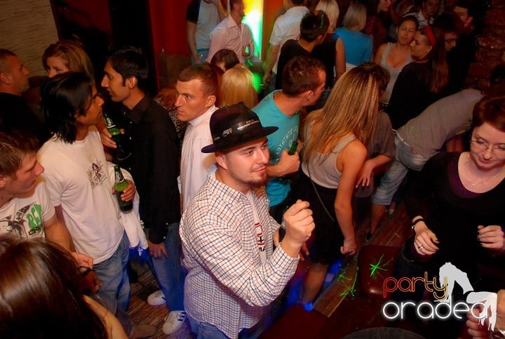 Vineri în Downtown, 