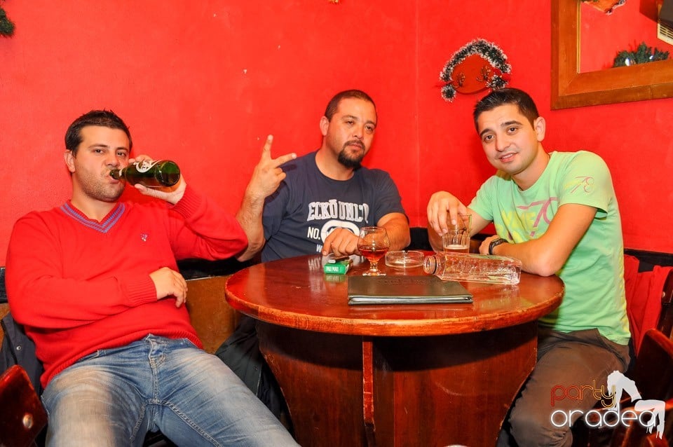 Vineri începe distracţia în Club Downtown, 