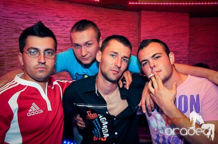 Vineri începe distracţia în Downtown, 