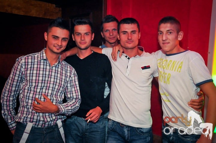 Vineri începe distracţia în Downtown, 