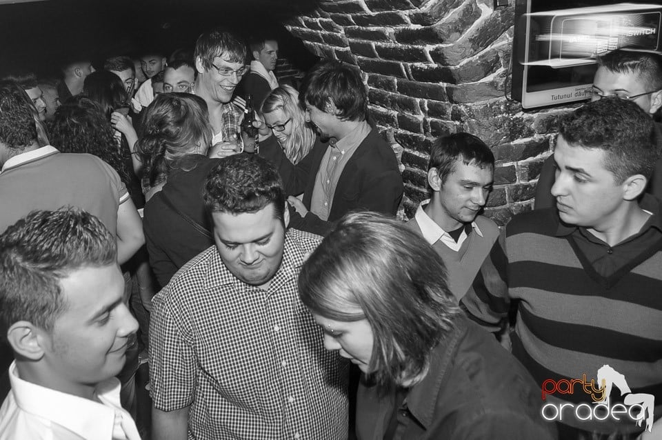 Vineri noaptea @ Club Escape, 