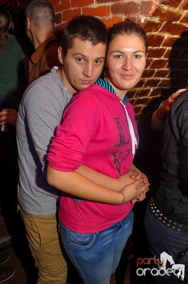 Vineri noaptea @ Club Escape, 