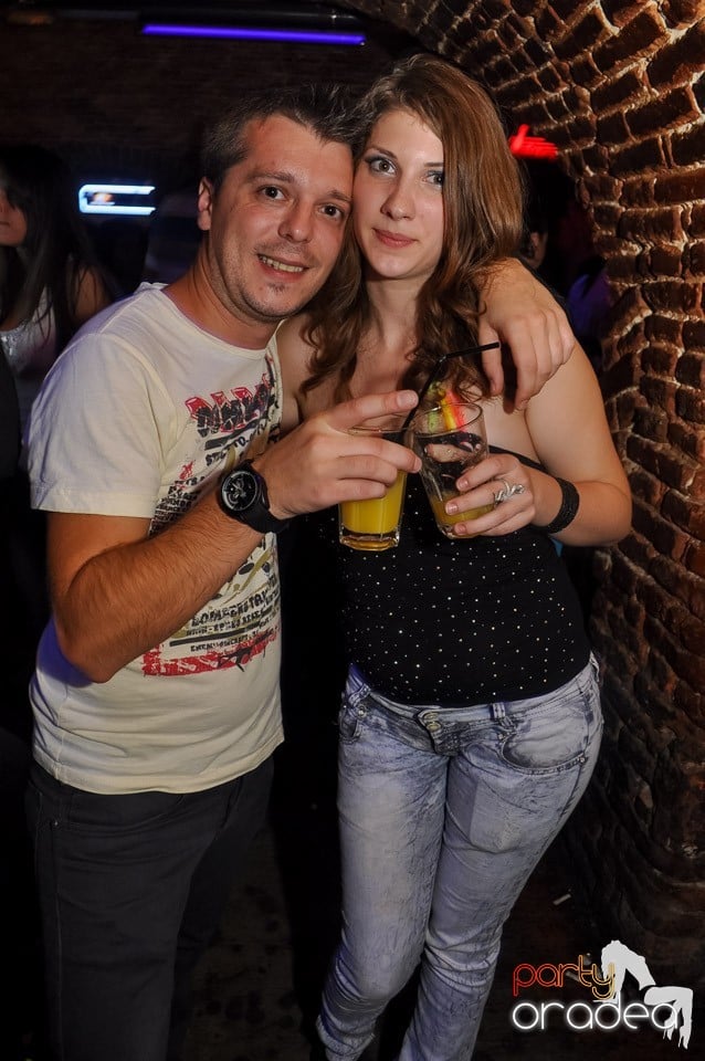 Vineri noaptea @ Club Escape, 