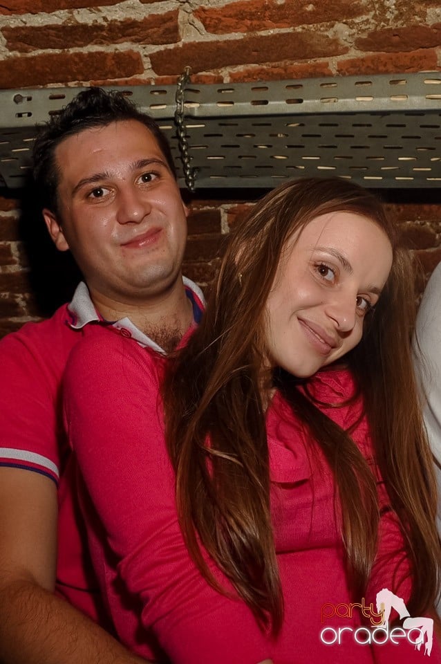 Vineri noaptea @ Club Escape, 