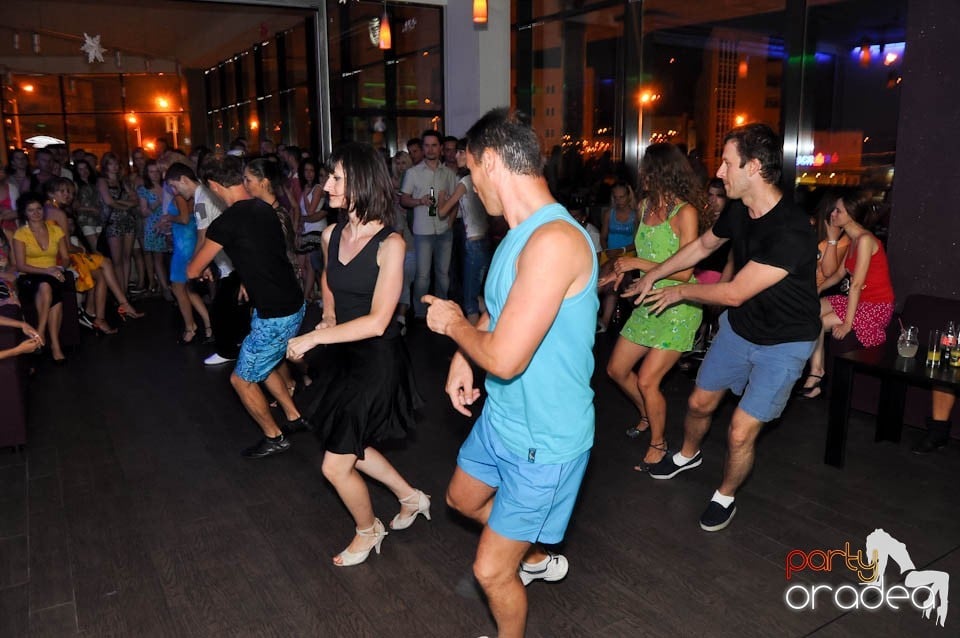 Vineri noaptea în Blondy's, 