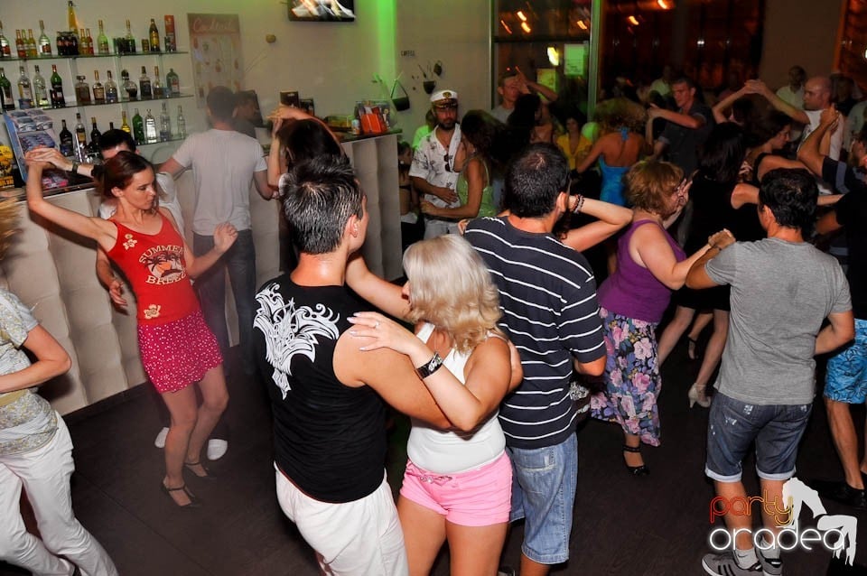 Vineri noaptea în Blondy's, 