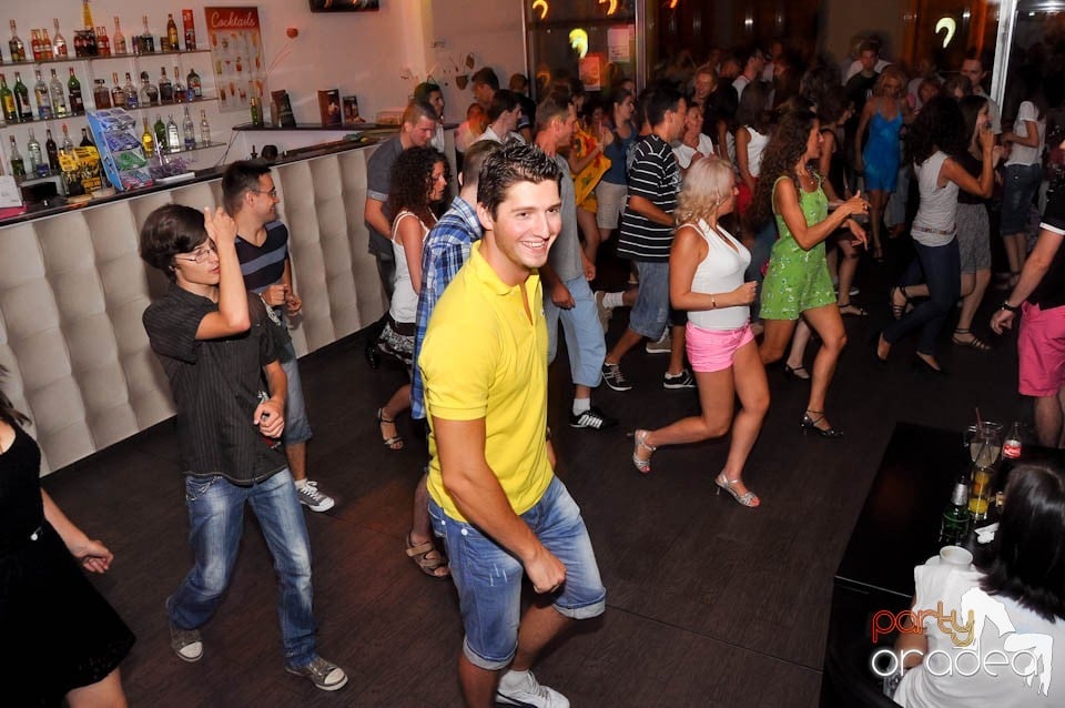 Vineri noaptea în Blondy's, 