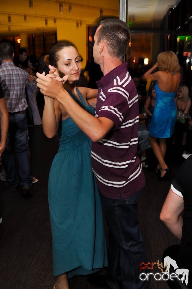 Vineri noaptea în Blondy's, 