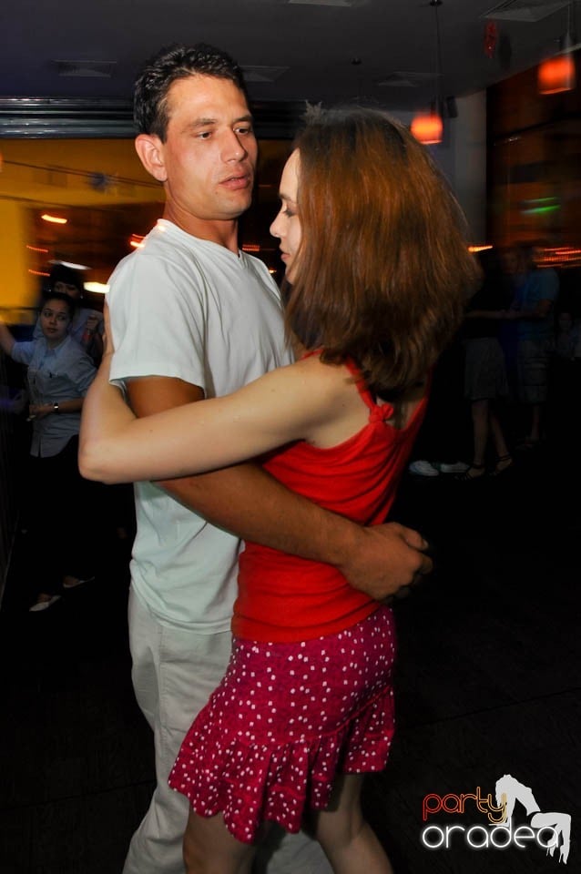 Vineri noaptea în Blondy's, 