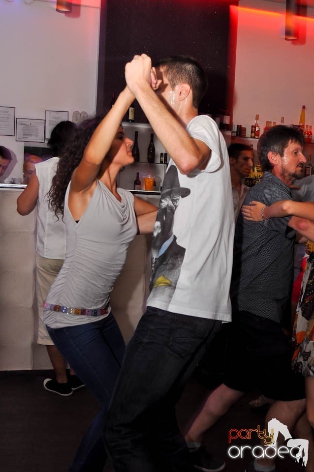 Vineri noaptea în Blondy's, 