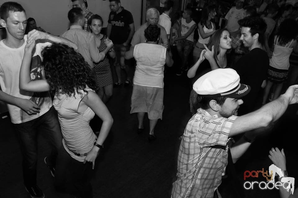 Vineri noaptea în Blondy's, 