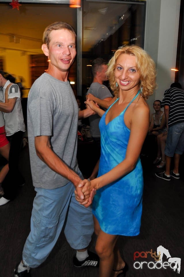 Vineri noaptea în Blondy's, 