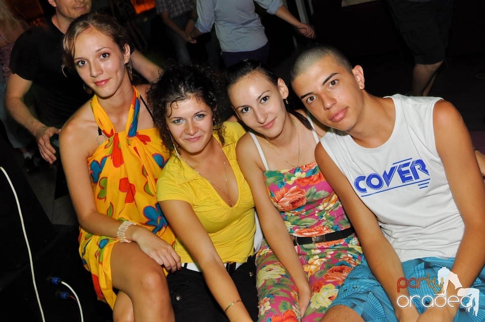 Vineri noaptea în Blondy's, 