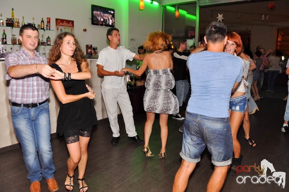 Vineri noaptea în Blondy's, 