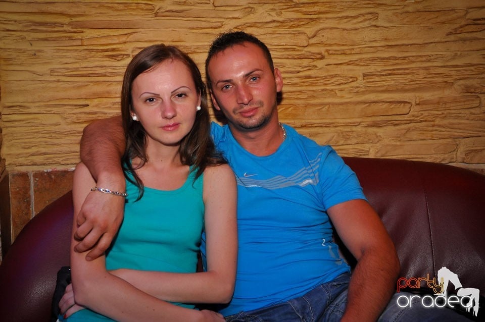 Vineri noaptea în Club Downtown, 