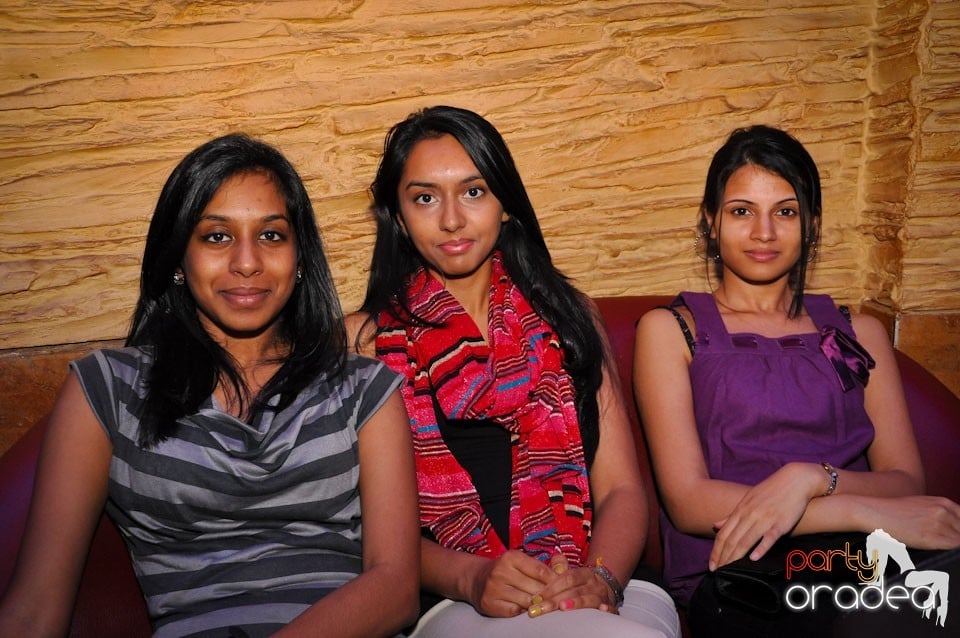 Vineri noaptea în Club Downtown, 