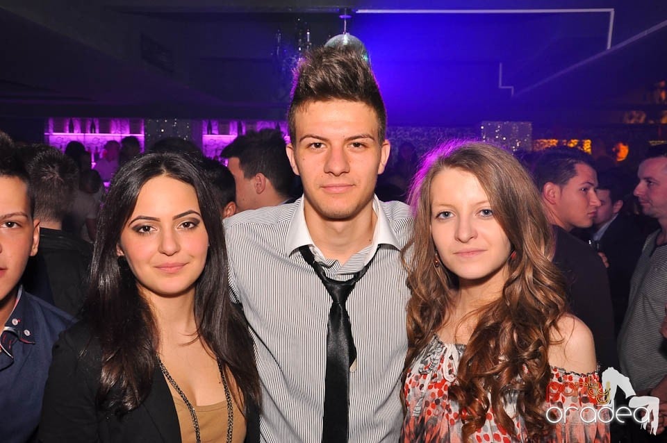 Vineri noaptea în Club Life, 