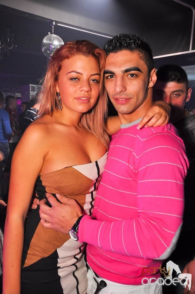 Vineri noaptea în Club Life, 